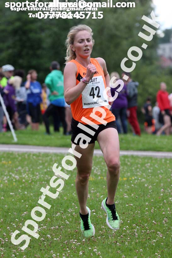 Womens Sunderland 5k Road Race (Northern and North Eastern Champs). Photo: David T. Hewitson/Sports for All Pics